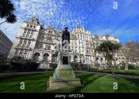 Royal Horseguards Hotel, Whitehall Court in London, Großbritannien, am Victoria Embankment. Betrieben von Guoman Hotels, Tochtergesellschaft von Thistle Hotels Stockfoto