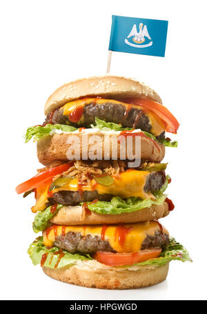 Frisch und lecker XXL Hamburger mit der Flagge von Louisiana. (Serie) Stockfoto