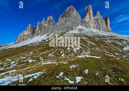 Südwand des Drei Zinnen Berge, Tre Cime di Lavaredo, Drei Zinnen, Sextener Dolomiten, Südtirol, Trentino-Alto Adige, Italien Stockfoto