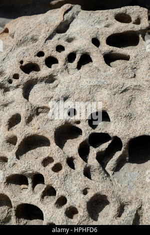 Felsen am Kolimbithres Strand Stockfoto