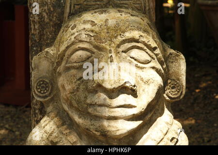 alten Stein Schnitzen auf dem Display in Cartagena, Kolumbien Stockfoto