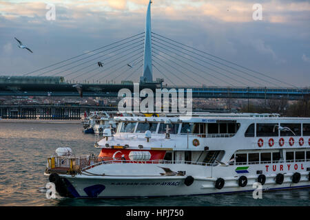 Blick vom Galata-Brücke in Istanbul Stockfoto