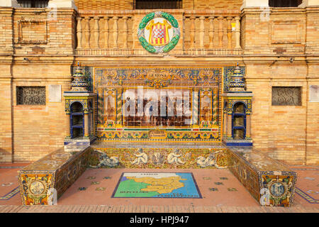 Sevilla, Spanien - November 18,2016: Ansicht der Plaza de Espana Komplex, gebaut im Jahre 1929, ist ein riesiger Halbkreis mit einer Gesamtfläche von 50.000 Quadratmetern Stockfoto