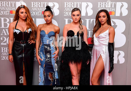 Kleiner Mix Perrie Edwards, Jesy Nelson, Leigh-Anne Pinnock und Jade Thirlwall, die Teilnahme an den Brit Awards in der O2 Arena, London. Stockfoto