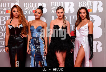 Kleiner Mix Perrie Edwards, Jesy Nelson, Leigh-Anne Pinnock und Jade Thirlwall, die Teilnahme an den Brit Awards in der O2 Arena, London. Stockfoto