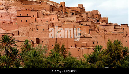 Die spektakuläre marokkanischen Ait Benhaddou ist ein UNESCO-Weltkulturerbe, die in vielen Filmen und TV-Serien wie Game of Thrones zu sehen war. Stockfoto