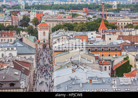 Florianska Straße mit Florians Tor, Altstadt, Krakau, Krakau, Stockfoto