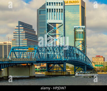 Jacksonville Skyline Südufer Ansicht Main St. Bridge Stockfoto