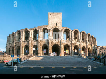 Das Amphitheater von Arles, römische Arena in der französischen Stadt Arles Stockfoto