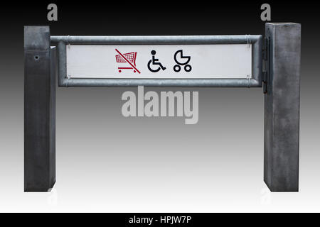Shop-Ausgang für körperlich behinderte Personen und Kinderwagen isoliert auf grau Stockfoto