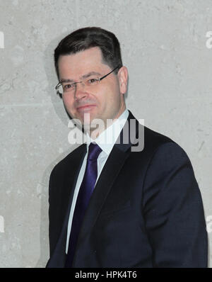 James Brokenshire Staatssekretär für Nordirland besucht der BBC Andrew Marr Show in den BBC-Studios in London, 15. Januar 2017 Stockfoto