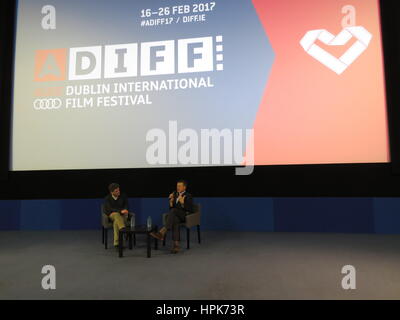 Dublin, Irland. 22. Februar 2017. Regisseur und Drehbuchautor Alan Gilsenan (rechts) nach seinem Film ", wenn" über eine Familie und ihre Tochter bei der Dublin International Filmfestival 2017 Credit: Reinhard Doberstein/Alamy Live News Stockfoto