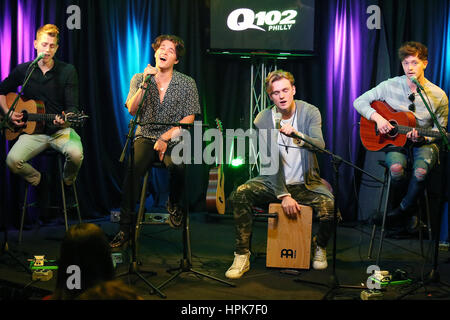 Bala Cynwyd, PA, USA. 22. Februar 2017. Die Vamps besuchen Q102 Leistung Theater in Bala Cynwyd, Pennsylvania am 22. Februar 2017 Credit: Star Shooter/Medien Punch/Alamy Live News Stockfoto