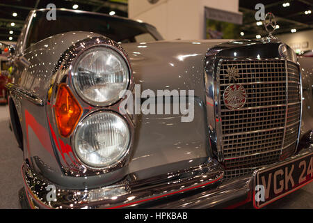 London, UK. 23. Februar 2017.  Le-Mans-Legende Jacky Ickx eröffnet ersten historischen Motorsport zeigen. ExCel, London UK 23. Februar 2017. Bildnachweis: Steve Parkins/Alamy Live-Nachrichten Stockfoto