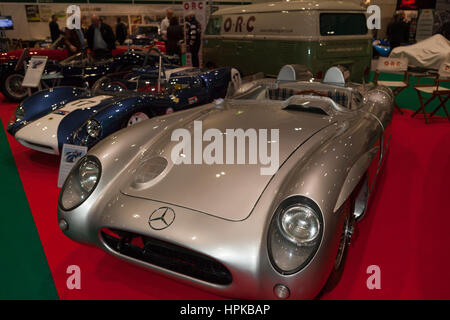 London, UK. 23. Februar 2017.  Le-Mans-Legende Jacky Ickx eröffnet ersten historischen Motorsport zeigen. ExCel, London UK 23. Februar 2017. Bildnachweis: Steve Parkins/Alamy Live-Nachrichten Stockfoto