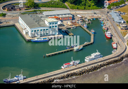 Sassnitz Hafen, Mole, Hotel Fürstenhof an der Seepromenade resort Architektur, Sassnitz, Insel Rügen, Ostseeküste, Vorpommern, Stockfoto