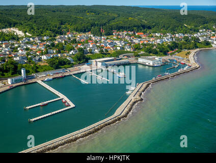 Sassnitz Hafen, Mole, Hotel Fürstenhof an der Seepromenade resort Architektur, Sassnitz, Insel Rügen, Ostseeküste, Vorpommern, Stockfoto