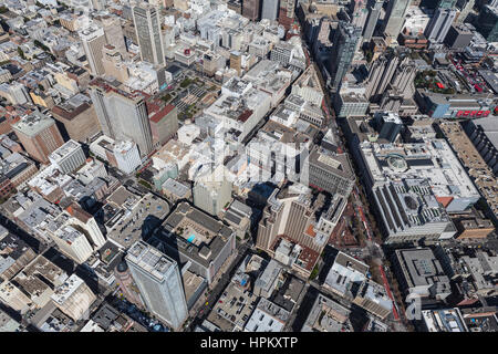 San Francisco, Kalifornien, USA - 19. September 2016: Luftaufnahme des städtischen Straßen der Innenstadt San Francisco und Gebäude. Stockfoto