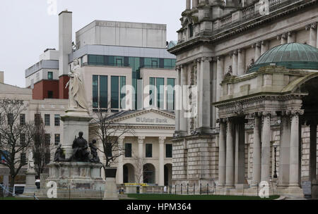 Die Ulster Bank Hauptsitz in Donegall Square East, Belfast, Nordirland. Ulster Bank ist eine Tochtergesellschaft der RBS (Royal Bank of Scotland). Stockfoto
