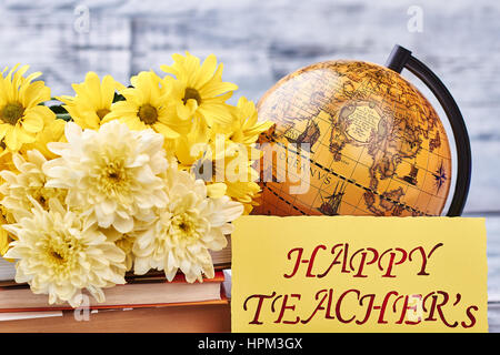 Lehrer Tageskarte und Globe. Stockfoto