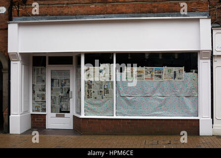 Leer-Shop in Rugby Town Centre, Warwickshire, England, UK Stockfoto