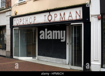 Leer-Shop in Rugby Town Centre, Warwickshire, England, UK Stockfoto