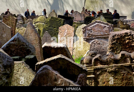 Alte jüdische Friedhof. Jüdisches Museum. Jüdischen Viertel Josefov. Prag. Tschechische Republik Stockfoto