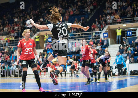 17. November 2015: Carmen Dolores Martin Berenguer #20 von CSM Bukarest in Rumänien Frau Handball National League Spiel zwischen CSM Bukarest Vs HCM Baia Mare in Bukarest, Rumänien ROU Hall Polyvalent.   Foto: Cronos/Catalin Soare Stockfoto