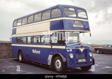 Schottland, UK - 1973: Vintage Bild des Busses.  Alexander (Midland) Leyland MRB231 (Registrierungsnummer OMS-305). Stockfoto