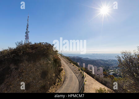 Los Angeles, Kalifornien, USA - 24. November 2013: Hollywood-Schild im Griffith Park. Stockfoto