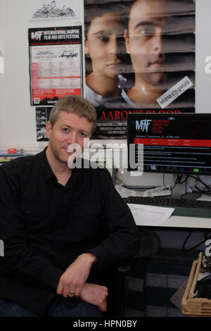 Craig Hooper, International-Vampir-Film und Kunst Festival Director, IVFAF, posiert in von der USW, wo er Leiter des Journalismus ist Stockfoto