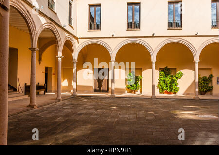 Innenhof, Calle Armiñán, Ronda, Provinz Málaga, Andalusien, Spanien Stockfoto