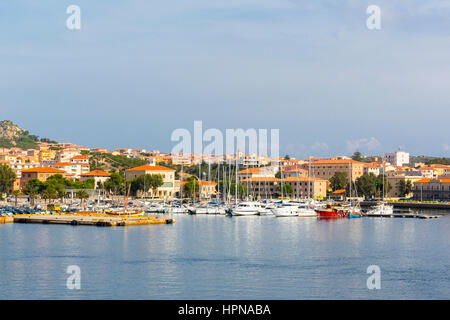 Anzeigen der Hafen von La Maddalena von Fähre, Nord-Sardinien, Italien Stockfoto
