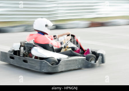 Kart Fahrer Bewegung brüniert Stockfoto