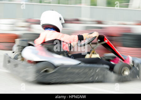 Kart Fahrer Bewegung brüniert Stockfoto