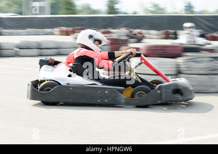 Kart Fahrer Bewegung brüniert Stockfoto