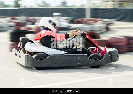 Kart Fahrer Bewegung brüniert Stockfoto