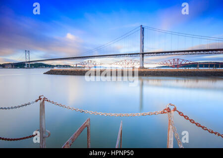 Forth Road Bridge Langzeitbelichtung Stockfoto