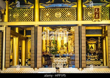 Altar-Higashihongan-Ji-Tempel, ein buddhistischer Tempel im Bezirk Asakusa, Taito Ward Zentrum Tokios. Stockfoto