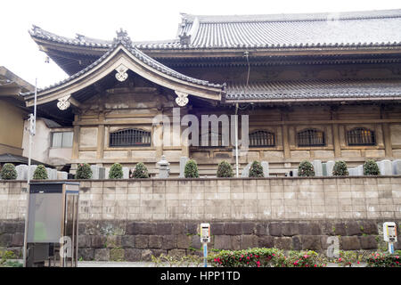 Altar-Higashihongan-Ji-Tempel, ein buddhistischer Tempel im Bezirk Asakusa, Taito Ward Zentrum Tokios. Stockfoto