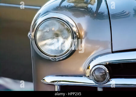 Vorderansicht-Detail Kopf Lichter des klassischen Oldtimer Stockfoto