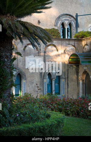 Blick auf den Garten der Villa Cimbrone, Ravello, Kampanien, Italien Stockfoto