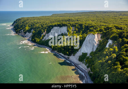 Kreide-Küste mit Blick auf Victoria und Königsstuhl Sassnitz, Nationalpark Jasmund, Rügen, Ostseeküste Stockfoto