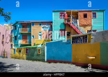 Bunte Gebäude der Straße Caminito in La Boca Nachbarschaft - Buenos Aires, Argentinien Stockfoto