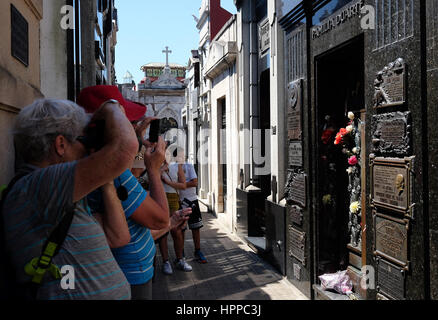 Eva Peron das Grab am Friedhof La Recoleta im Stadtteil Recoleta von Buenos Aires Argentina Bild von SAM BAGNALL Stockfoto