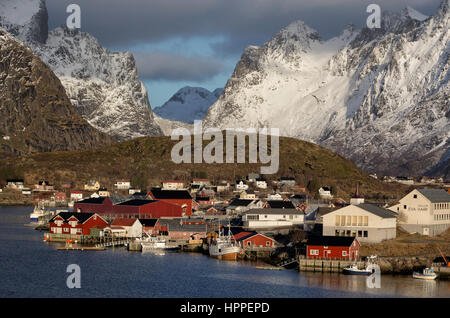 Reine Stadt, winter, Lofoten Inseln, Norwegen, Skandinavien, Europa Stockfoto