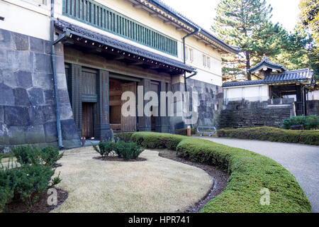 Hirakawa-Mon Tor eines der Haupttore und Fujomonin Tor der Burg Edo jetzt Bestandteil der Kaiserpalast von Tokio. Stockfoto