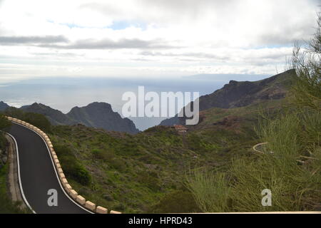 Masca ist ein kleines Bergdorf auf der Insel Teneriffa, auf einer Höhe von 650 m in den Berg Macizo de Teno Gebirge liegt. Stockfoto