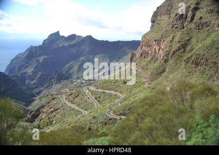 Masca ist ein kleines Bergdorf auf der Insel Teneriffa, auf einer Höhe von 650 m in den Berg Macizo de Teno Gebirge liegt. Stockfoto