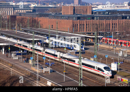 Europa, Deutschland, Köln, Blick auf den Bahnhof Deutz. Stockfoto